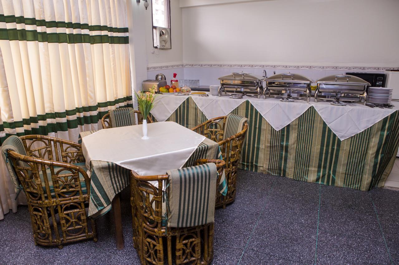 Dakhin Kattali Meridian Hotel & Restaurant מראה חיצוני תמונה